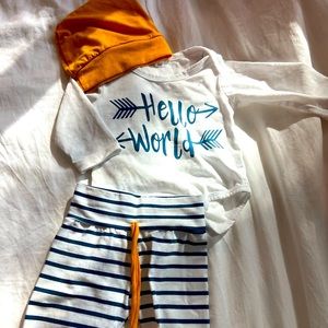 Hello World, home from hospital 3-piece outfit